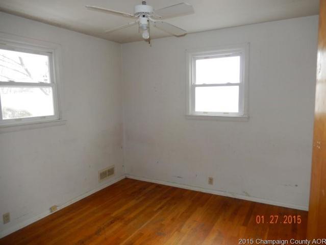 1613 Gates Dr, Rantoul, IL 61866 photo 8