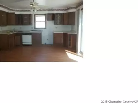 2830 S 12th St, Springfield, IL 62703 photo 5