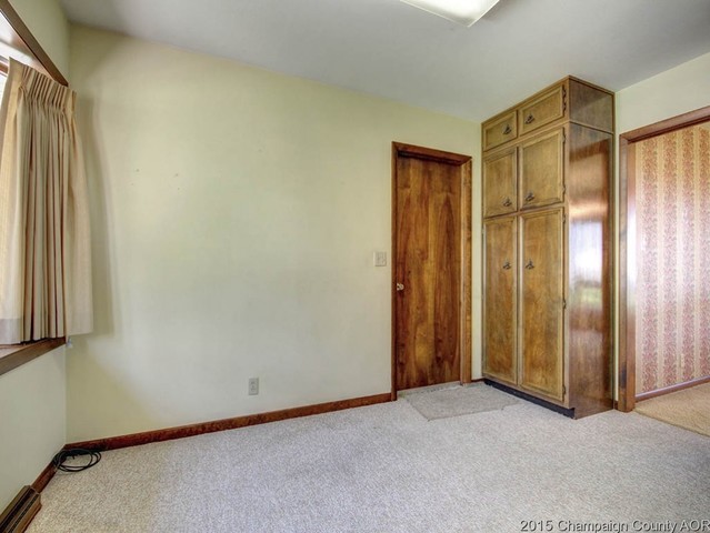 17 S Moery Dr, Bement, IL 61813 photo 6