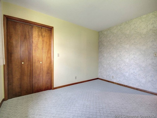 17 S Moery Dr, Bement, IL 61813 photo 17