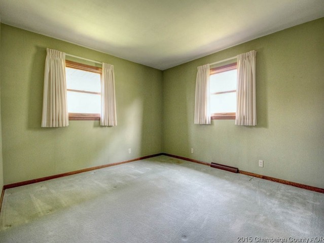 17 S Moery Dr, Bement, IL 61813 photo 15