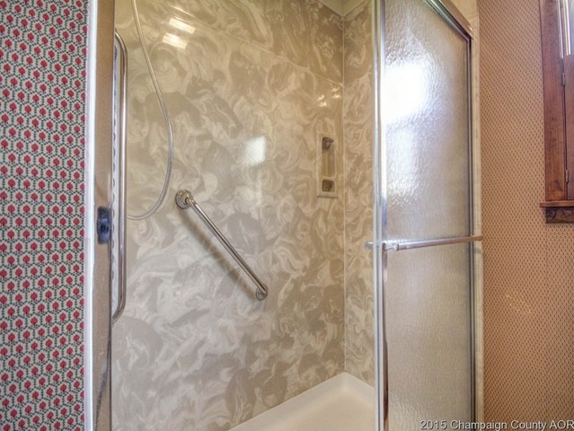 17 S Moery Dr, Bement, IL 61813 photo 20