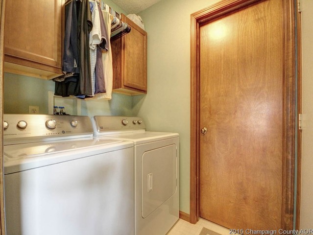 1215 Dickens Dr, Monticello, IL 61856 photo 12