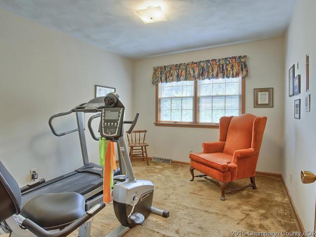 2112 Galen Dr, Champaign, IL 61821 photo 17