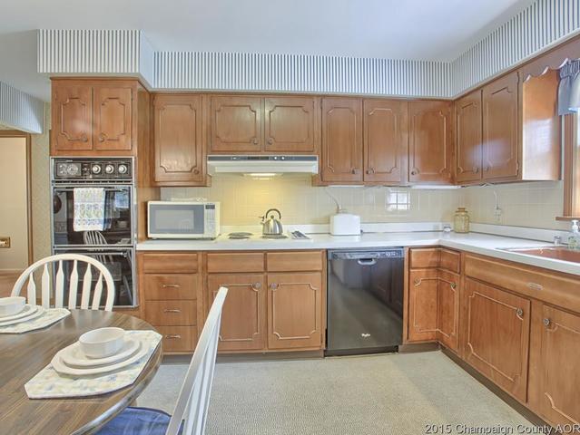2112 Galen Dr, Champaign, IL 61821 photo 7