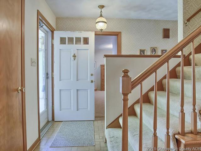 2112 Galen Dr, Champaign, IL 61821 photo 4