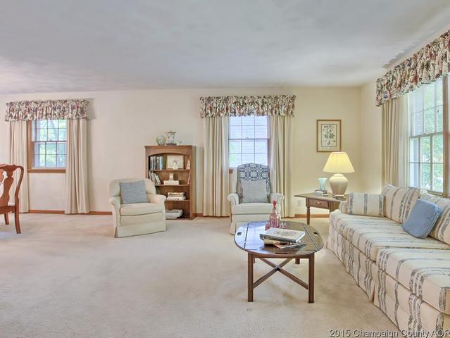 2112 Galen Dr, Champaign, IL 61821 photo 6