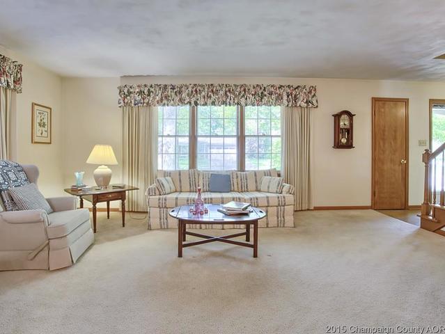 2112 Galen Dr, Champaign, IL 61821 photo 5