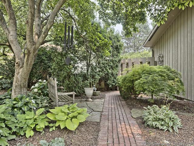 2120 Bristol Rd, Champaign, IL 61821 photo 21