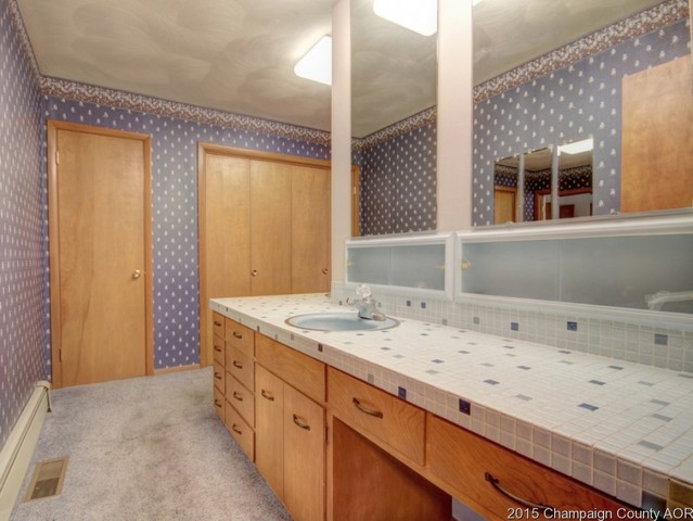 304 E Green St, Allerton, IL 61810 photo 15