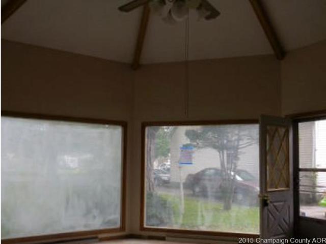 159 E Park St, Argenta, IL 62501 photo 5