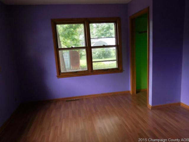 159 E Park St, Argenta, IL 62501 photo 7
