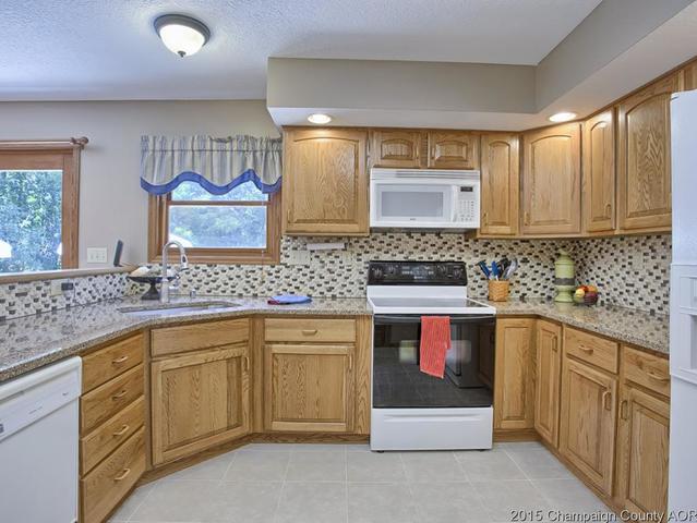 7851 Buttercup Rd, Weldon, IL 61882 photo 9