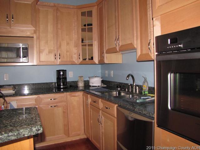 131 E Lincoln St, Arthur, IL 61911 photo 19