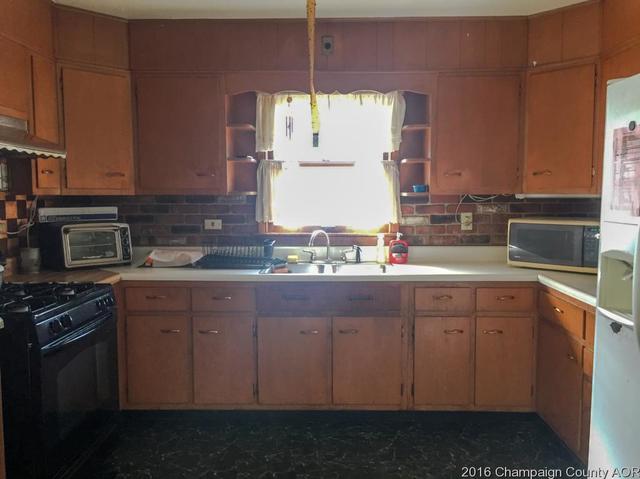 300 E 3rd St, Melvin, IL 60952 photo 4