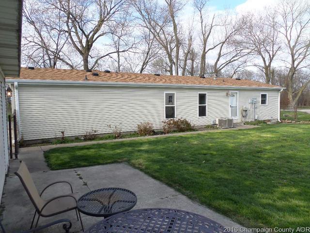 604 E Maple St, Ogden, IL 61859 photo 9