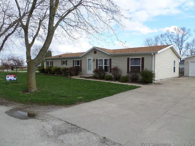 604 E Maple St, Ogden, IL 61859 photo 1