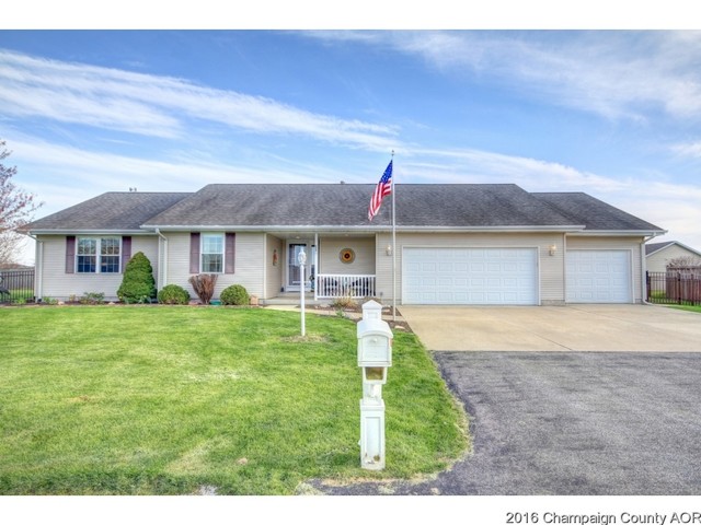 609 Clovis Ct, Sidney, IL 61877 photo 1
