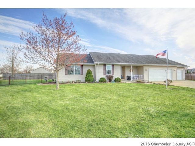 609 Clovis Ct, Sidney, IL 61877 photo 2
