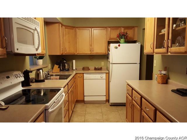 1906 Broadmoor Dr, Champaign, IL 61821 photo 5