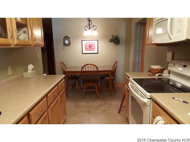 1906 Broadmoor Dr, Champaign, IL 61821 photo 7