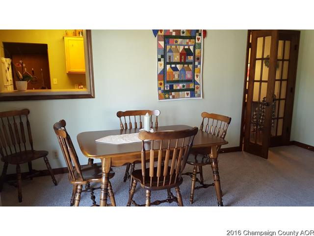 1906 Broadmoor Dr, Champaign, IL 61821 photo 9