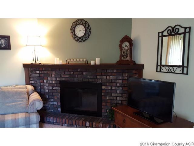 1906 Broadmoor Dr, Champaign, IL 61821 photo 10