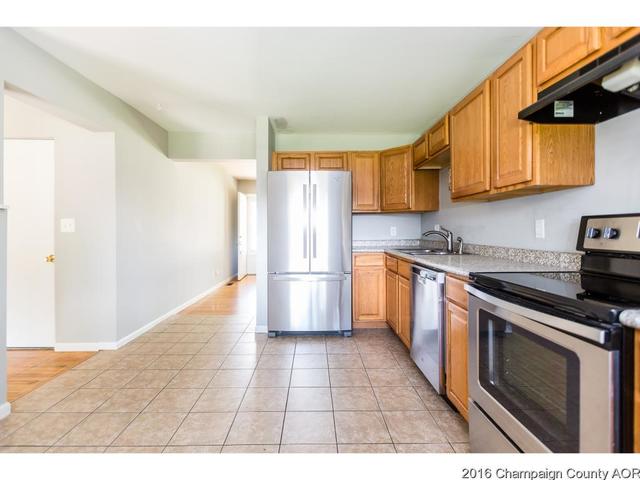 1012 Maplepark Dr, Champaign, IL 61821 photo 7