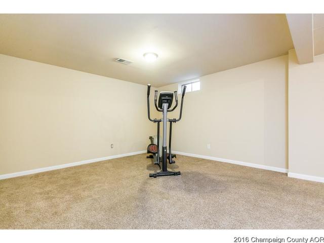 1012 Maplepark Dr, Champaign, IL 61821 photo 18