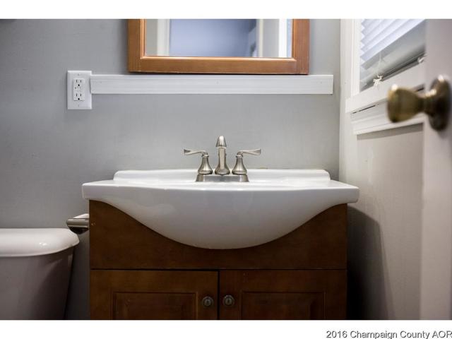 1012 Maplepark Dr, Champaign, IL 61821 photo 12