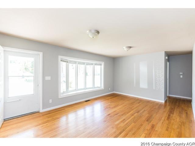 1012 Maplepark Dr, Champaign, IL 61821 photo 5