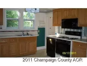 105 W Byron, Sidney, IL 61877 photo 5