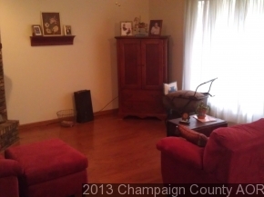 11 James Ct, Sidney, IL 61877 photo 3