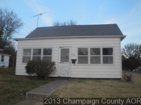 608 S State St, Christopher, IL 62822 photo 1