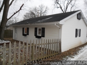 424 E Sangamon Ave, Rantoul, IL 61866 photo 5