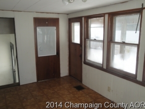 301 E Washington Ave, Casey, IL 62420 photo 5