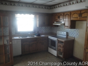 301 E Washington Ave, Casey, IL 62420 photo 7