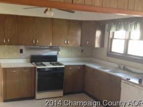 417 S Prairie St, Bement, IL 61813 photo 3