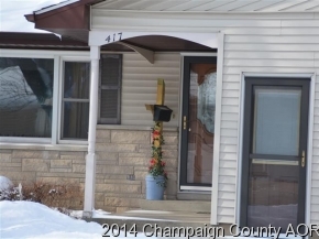 417 Cedar Ln, Arthur, IL 61911 photo 3