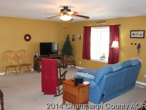 1013 Maplepark Dr, Champaign, IL 61821 photo 3