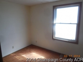 502 W Meyer St, Thomasboro, IL 61878 photo 2
