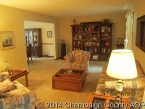 1512 Devonshire Dr, Champaign, IL 61821 photo 3