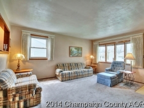 1906 Roberta Ln, Champaign, IL 61821 photo 3