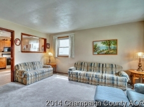 1906 Roberta Ln, Champaign, IL 61821 photo 4