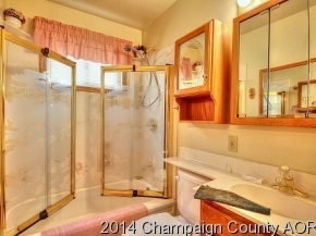 1906 Roberta Ln, Champaign, IL 61821 photo 12