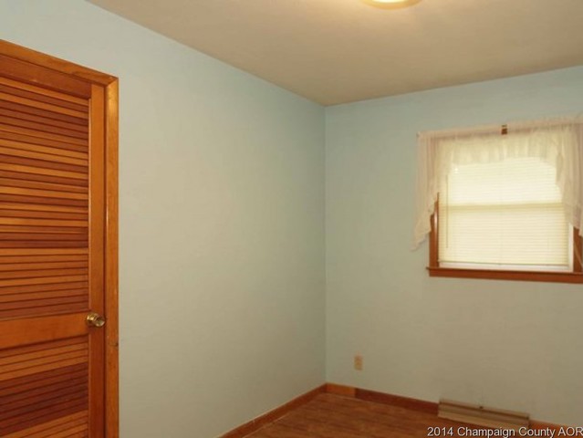 910 Holiday Dr, Champaign, IL 61821 photo 13