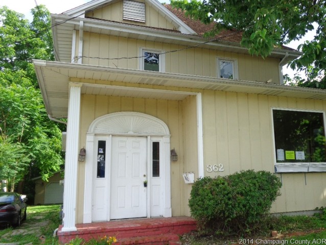 362 W Maple St, Canton, IL 61520 photo 1