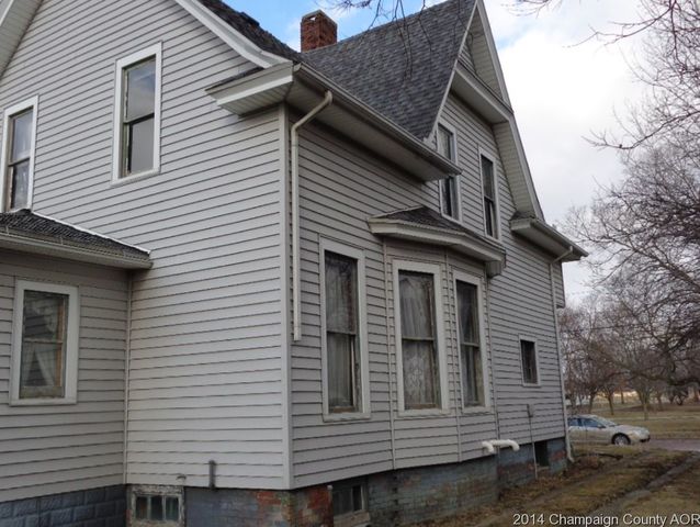 502 S Gray, Sidell, IL 61876 photo 4