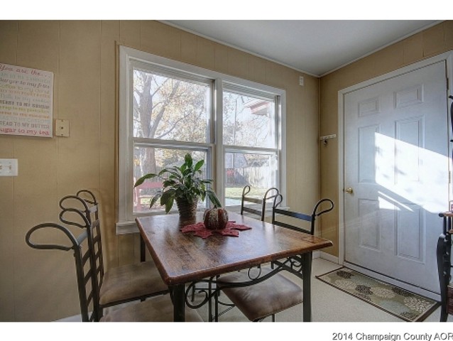 903 Alagna Dr, Champaign, IL 61821 photo 8