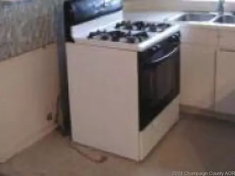 603 E Ctr, Monticello, IL 61856 photo 4